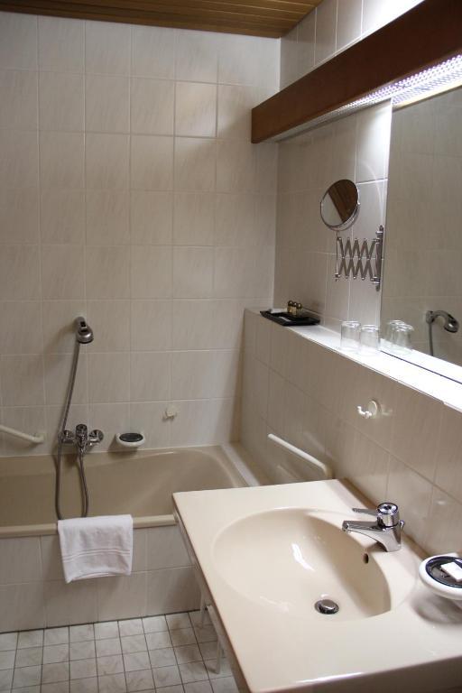 Schlosshotel Hirschhorn Szoba fotó